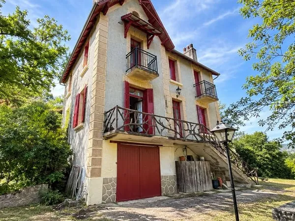 Maison 5 pièces 100 m²
