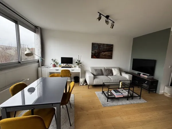 Vends appartement entièrement rénové - 61m²