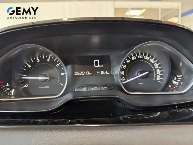 Peugeot 208 1.2 puretech 82ch bvm5 — photo 12