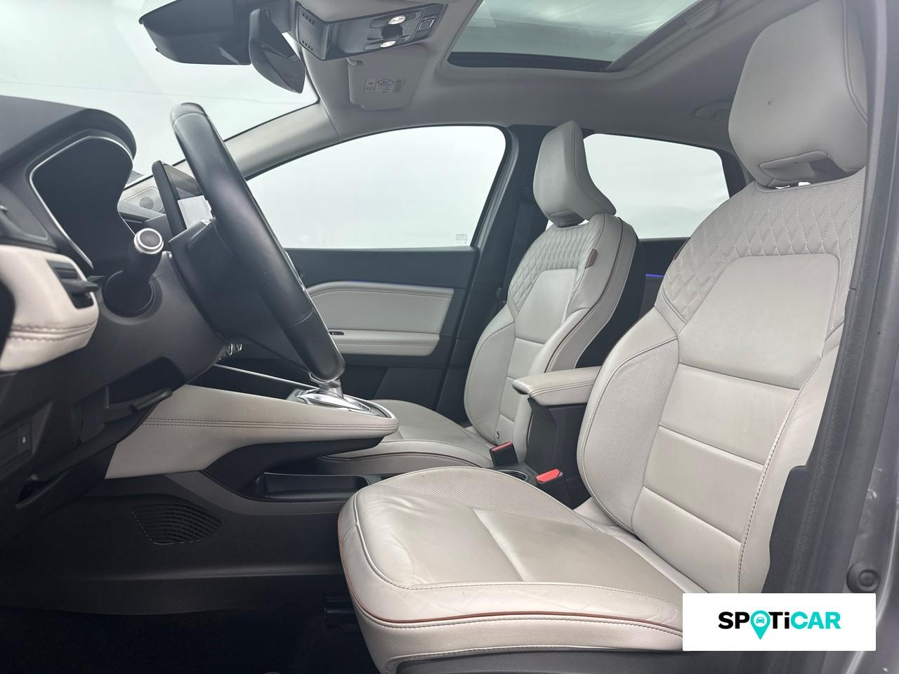 Renault Captur 1.6 e-tech hybride rechargeable 160ch initiale par — photo 9