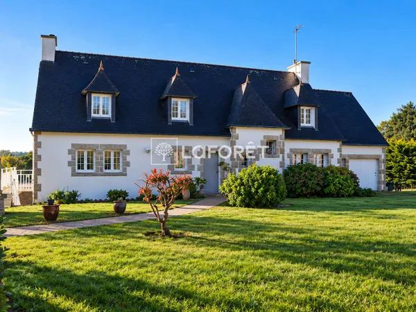 Maison 6 pièces 192 m²