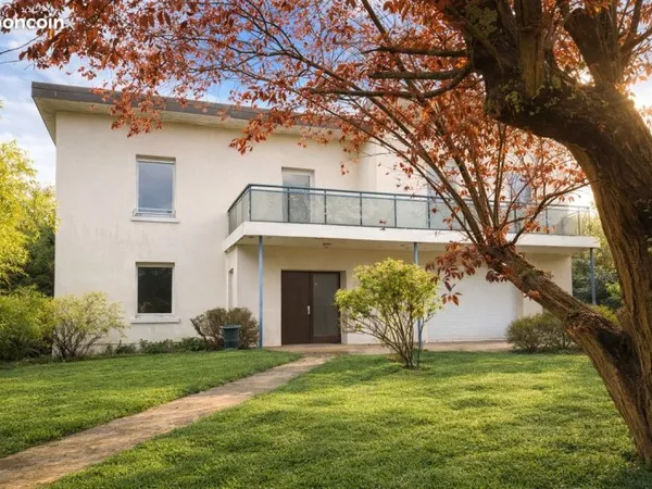 Propriété 11 pièces 212 m²