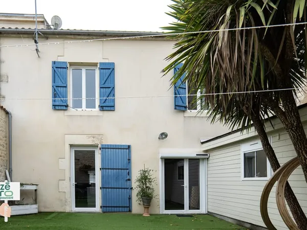 Maison de ville 7 pièces 193 m2 Garage double Jardin c