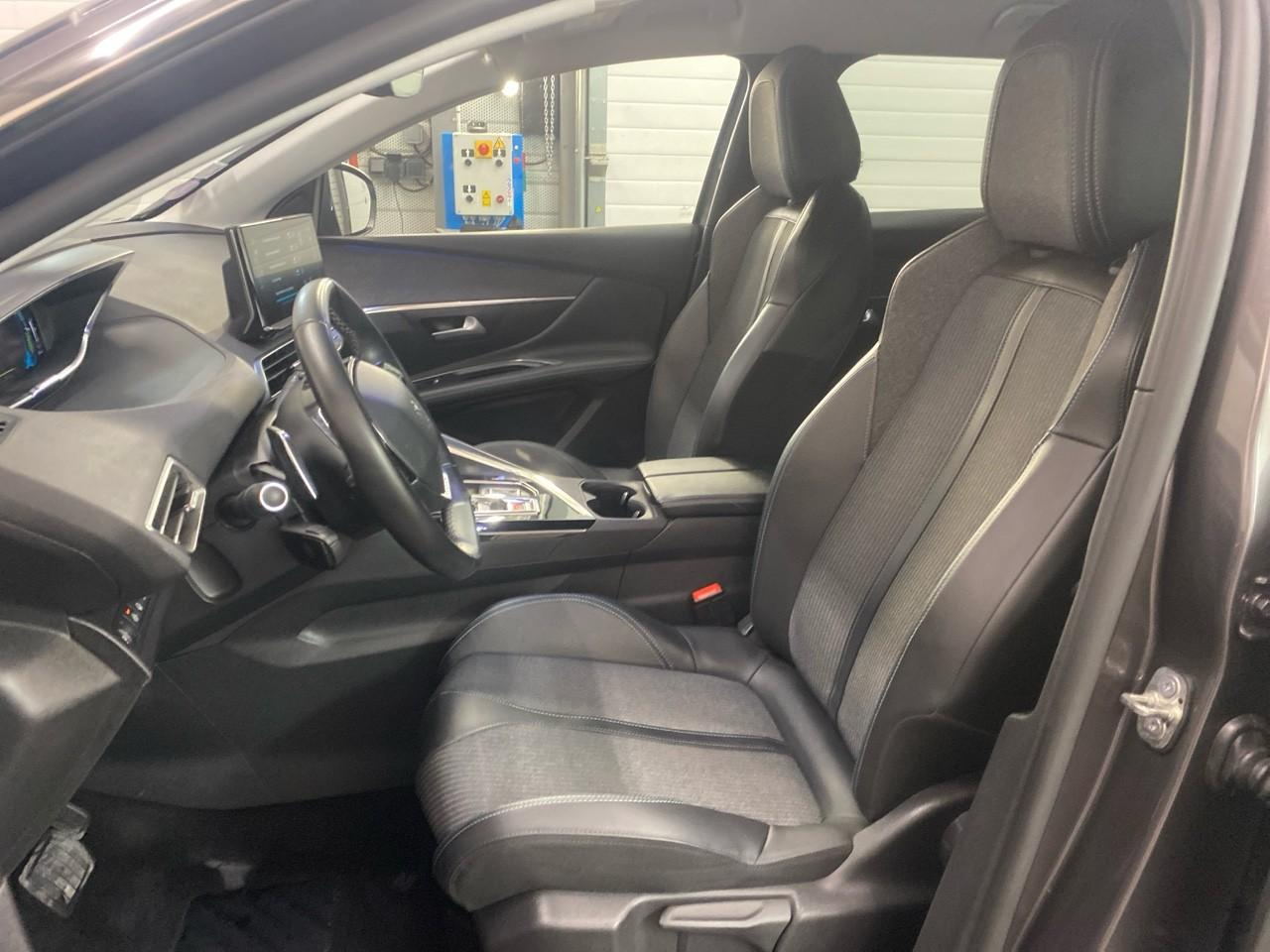 Peugeot 3008 hybrid 225 e-eat8 allure pack — photo 10