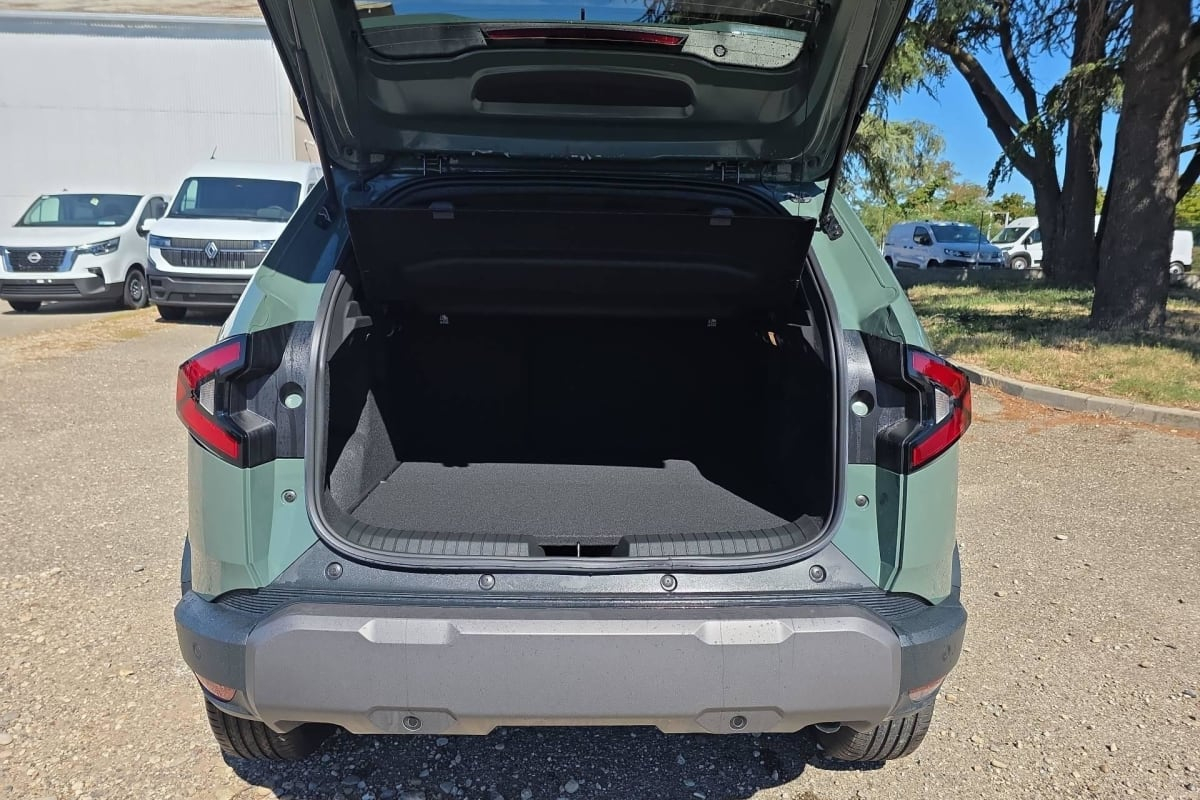 Dacia Duster — photo 11