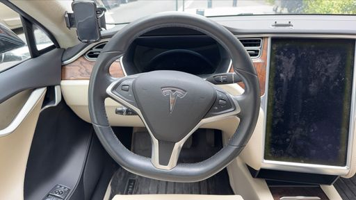 Tesla Model S AWD 100 kWh Dual Motor - Long Range – 2018 – 85187 km – Électrique – Boîte Automatique — photo 45