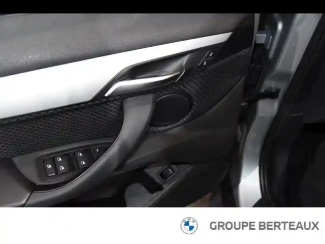 Bmw X1 sdrive18da 150ch business design — photo 10