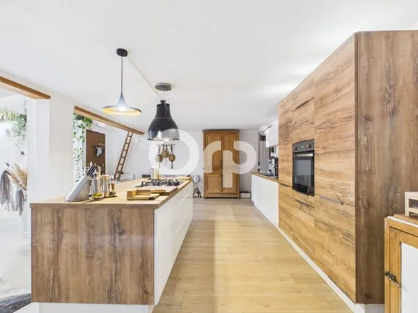 Maison 6 pièces 173 m²