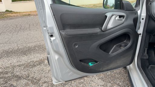 Peugeot Partner Tepee 1.6 BlueHDi 100 - Outdoor – 2018 – 83141 km – Diesel – Boîte Manuelle — photo 25