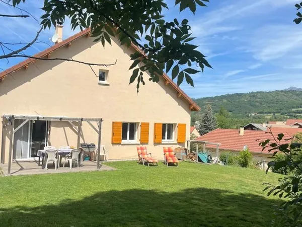 Maison 7 pièces 170m²