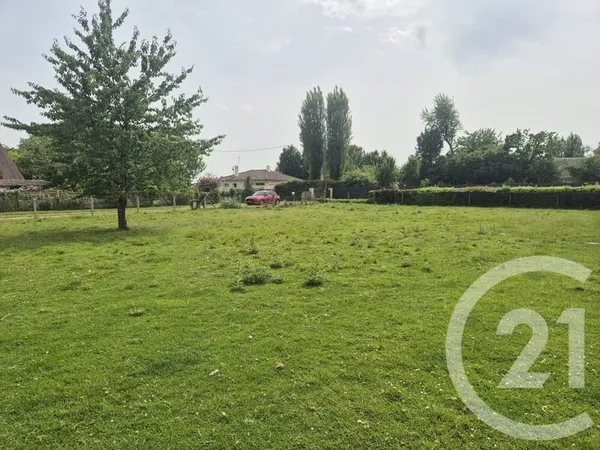 Terrain 850 m²