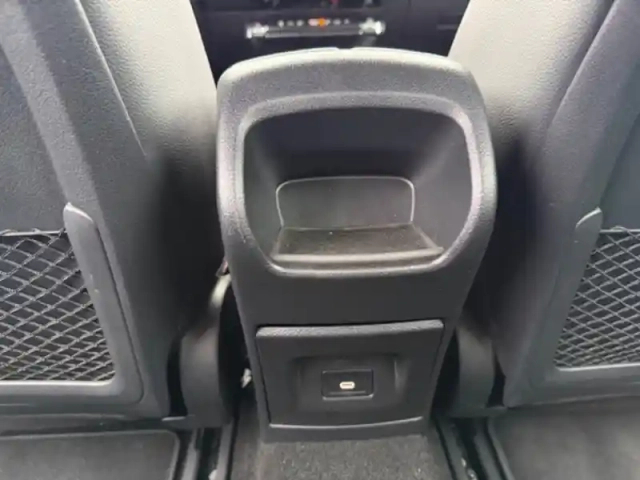 Mercedes Cla 220 d amg line — photo 39