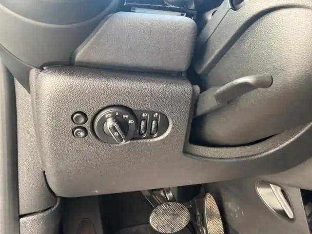 Mini Mini cooper se 184ch edition camden bva 5cv — photo 8