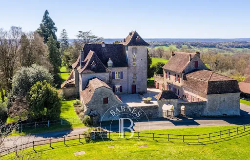 Château 11 pièces 750 m²