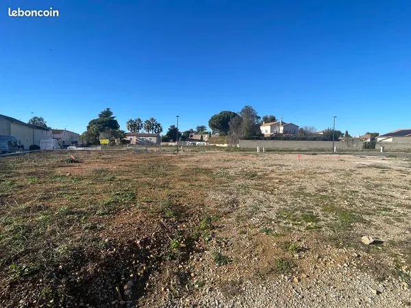 Terrain 144 m² Montpezat