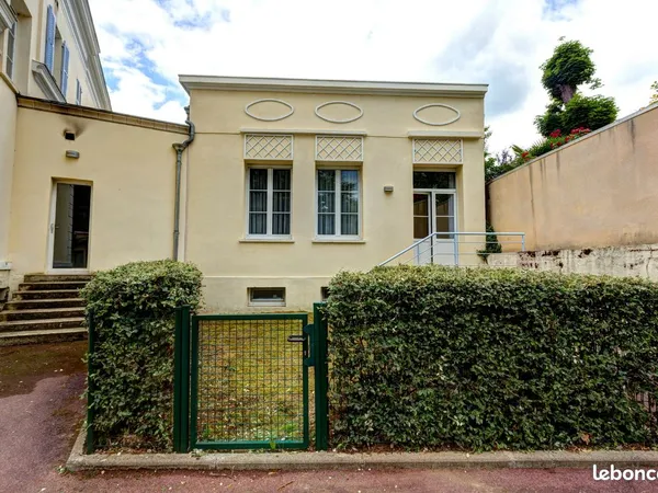 Location appartement T2 centre ville Brunoy
