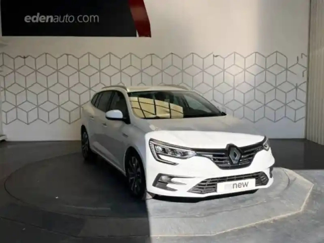 Renault Megane iv estate tce 140 — photo 46