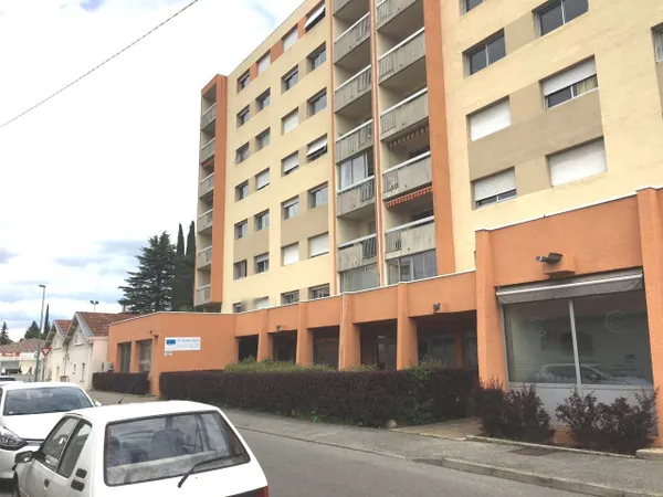 ROMANS QUARTIER MARQUES AVENUE : A LOUER T2 AVEC BALCON