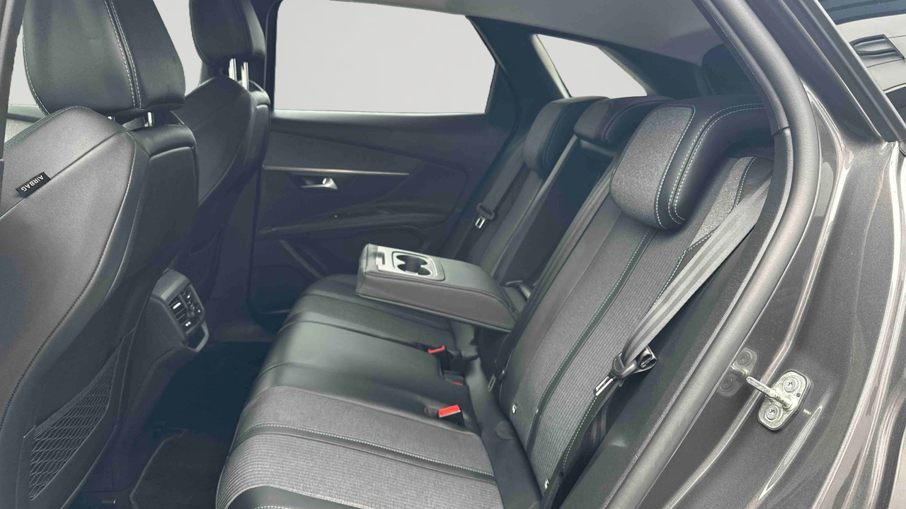 Peugeot 3008 Puretech 130ch S&amp;S EAT8 — photo 18