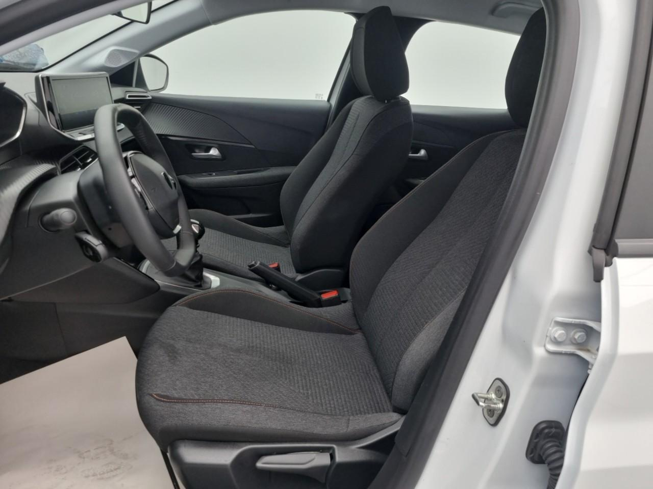 Peugeot 208 100 s&s bvm6 style — photo 10