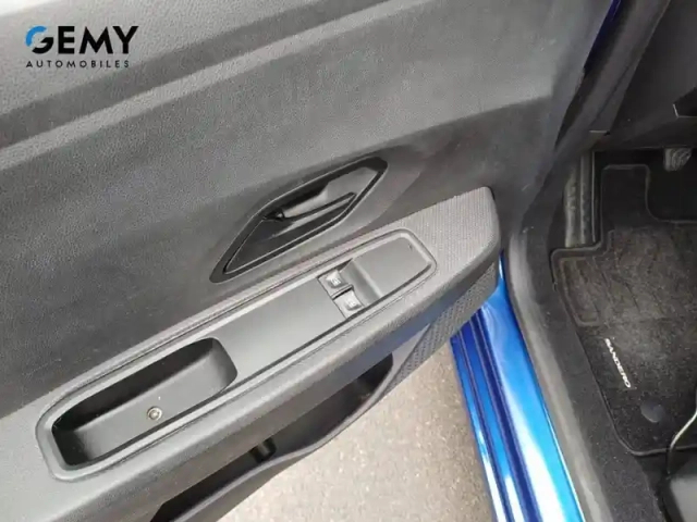 Dacia Sandero sce 65 — photo 14