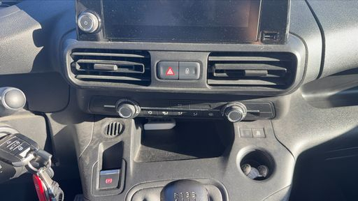 Peugeot Partner 1.5 BlueHDi 130 - Asphalt – 2019 – 99164 km – Diesel – Boîte Manuelle — photo 13