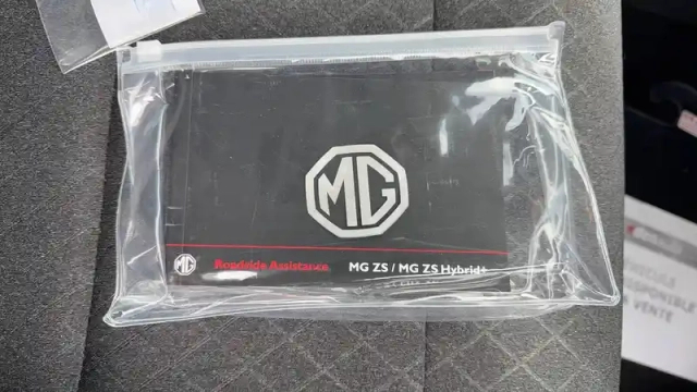 Mg Zs 1.5 l hybrid+ 197 ch — photo 42