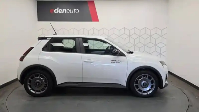 Renault 5 renault  e-tech electrique 120 ch autonomie urbaine — photo 4