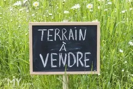Montcaret : Terrain constructible plat