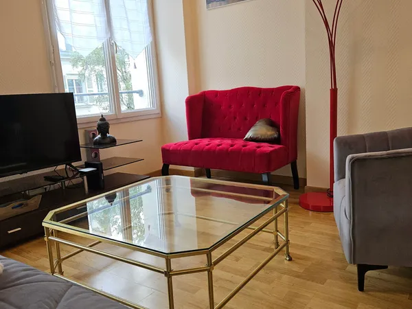 A louer deux belles chambres dans petite colocation- Angers centre - proche transports et université