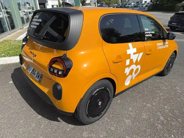 Renault Twingo e-tech electrique 80 ch autonomie urbaine — photo 5