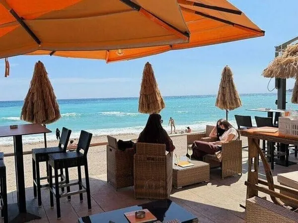 Café bar 150 m²