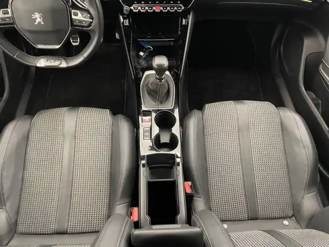 Peugeot 2008 puretech 130 s&amp;s bvm6 — photo 89