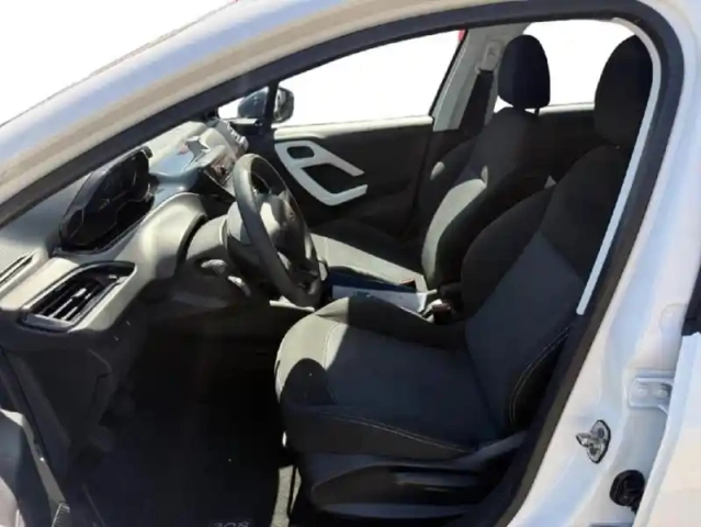 Peugeot 208 1.2 puretech 68ch e6.c like 5p — photo 9