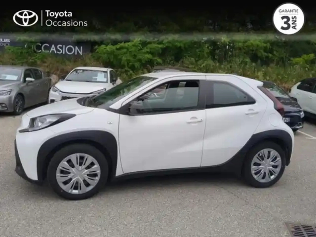 Toyota Aygo X 1.0 vvt-i 72ch dynamic my24 — photo 12