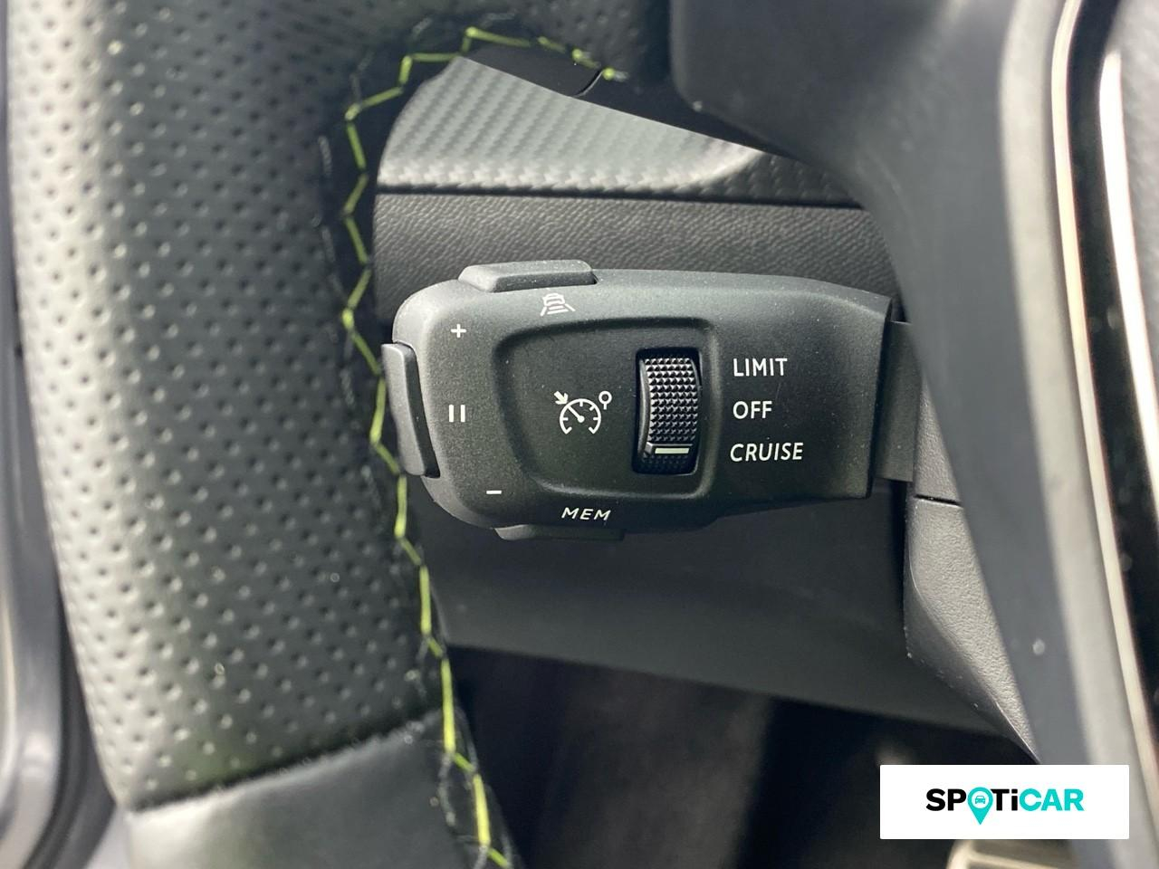 Peugeot 2008 e-2008 156ch 54 kwh gt — photo 19