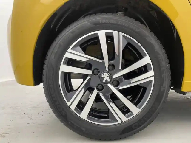 Peugeot 208 puretech 100 s&amp;s bvm6 — photo 82