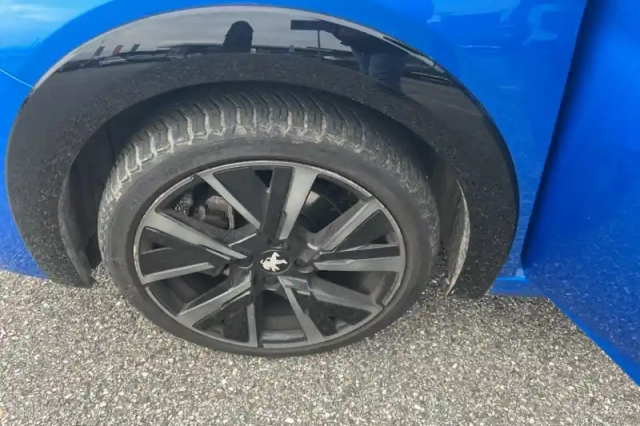 Peugeot 208 puretech 130 s&amp;s eat8 — photo 55