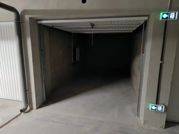 Parking / box