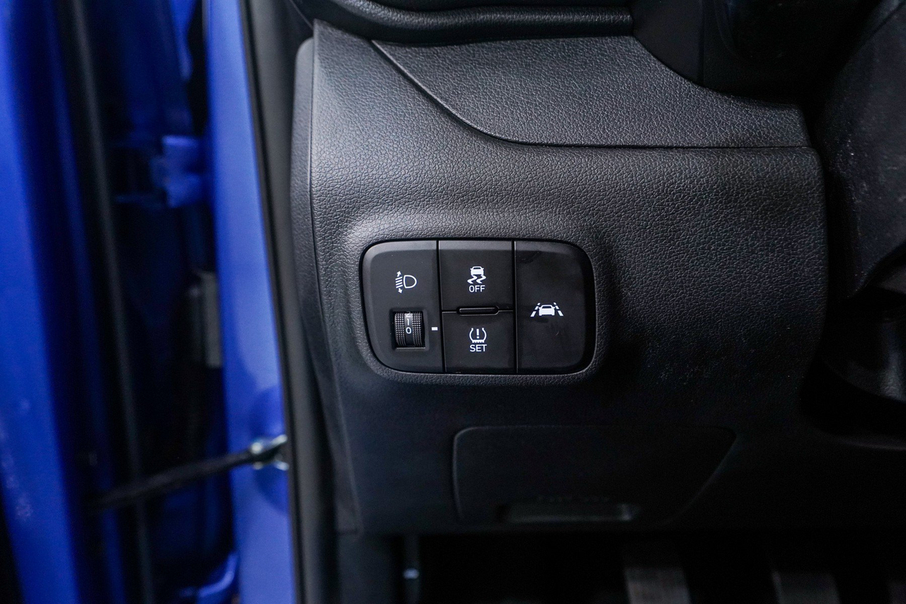 Hyundai i10 — photo 22
