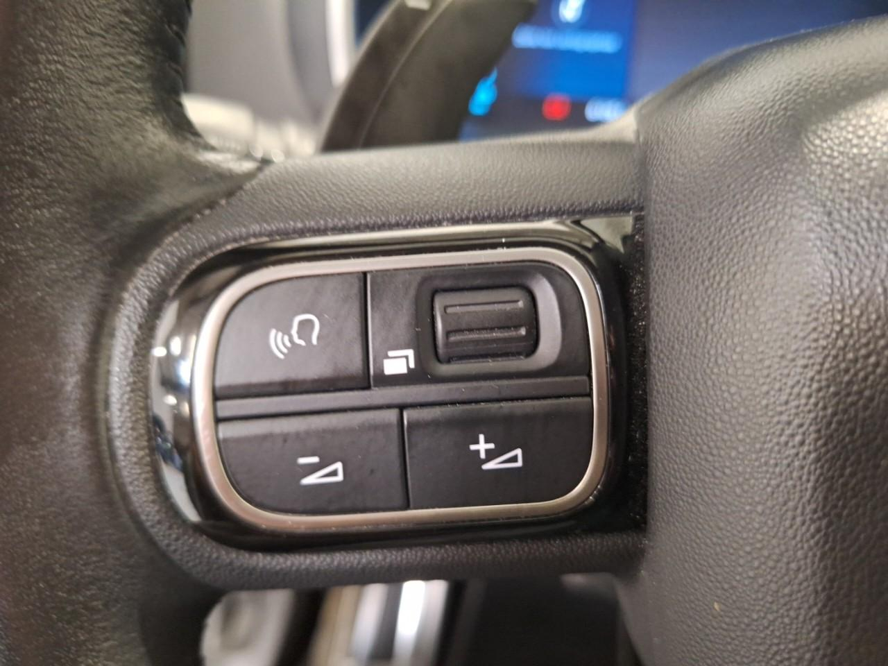 Citroën C5 Aircross hybride rechargeable 225 s&s e-eat8 shine — photo 18