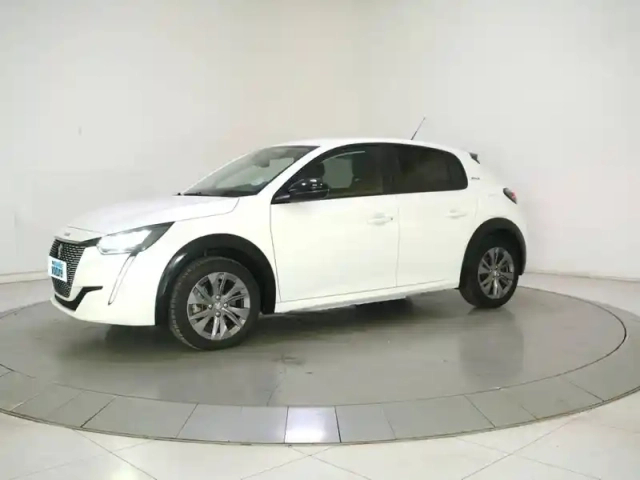 Peugeot 208 electrique 50 kwh 136ch — photo 1