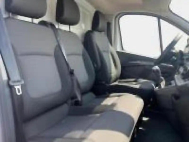 Renault Trafic fg l1h1 2t8 2.0 blue dci 130ch confort e6e — photo 7