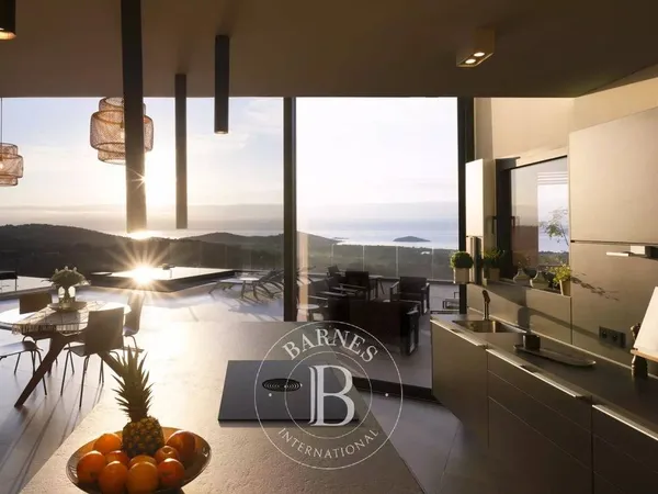 Villa 11 pièces 420 m²