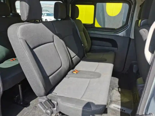 Renault Trafic l2h1 3,0t 9 places zen 2.0 dci — photo 13