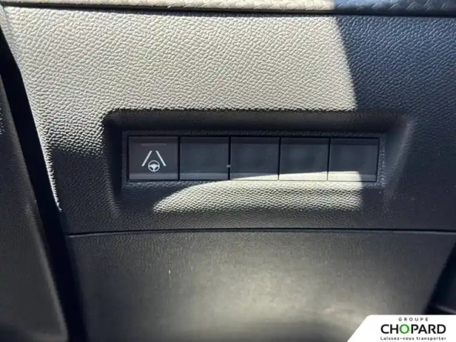 Peugeot 2008 electrique 54 kwh 156 ch — photo 24