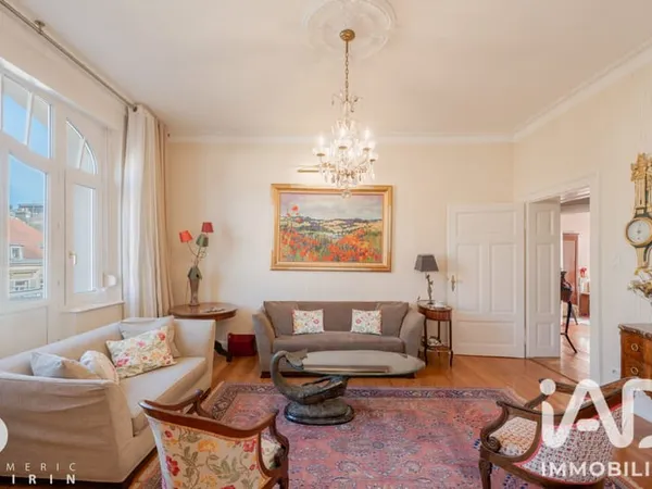 Appartement 6 pièces 124 m²