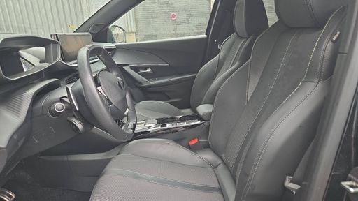 Peugeot 2008 1.2 Hybrid 136 e-DSC6 - GT – 2024 – 12942 km – Hybride essence – Boîte Automatique — photo 20