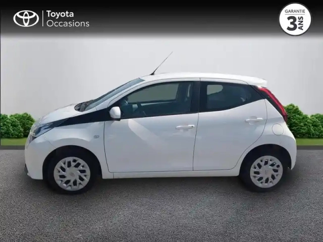 Toyota Aygo 1.0 vvt-i 72ch x-play 5p my20 — photo 3