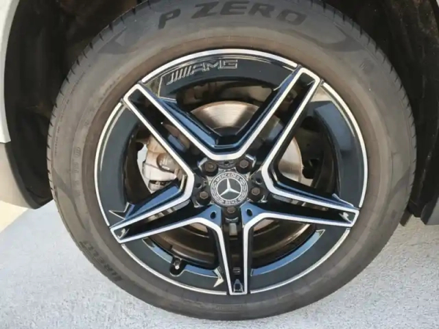 Mercedes Gla 220 d 4matic amg line — photo 9